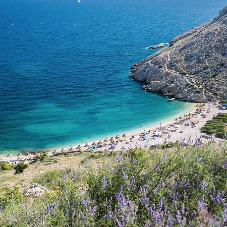 Beautiful Apartment In Stara Baska With Wifi 外观 照片