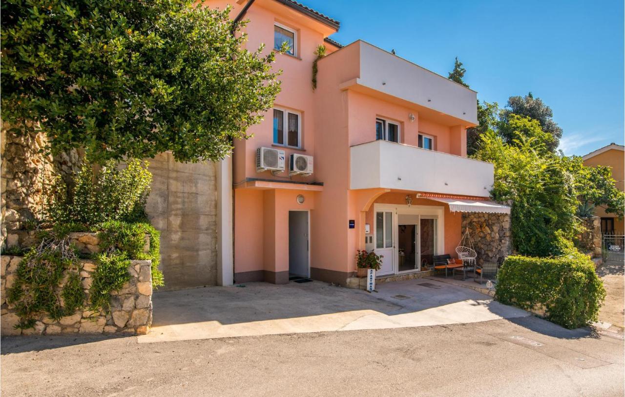 Beautiful Apartment In Stara Baska With Wifi 外观 照片