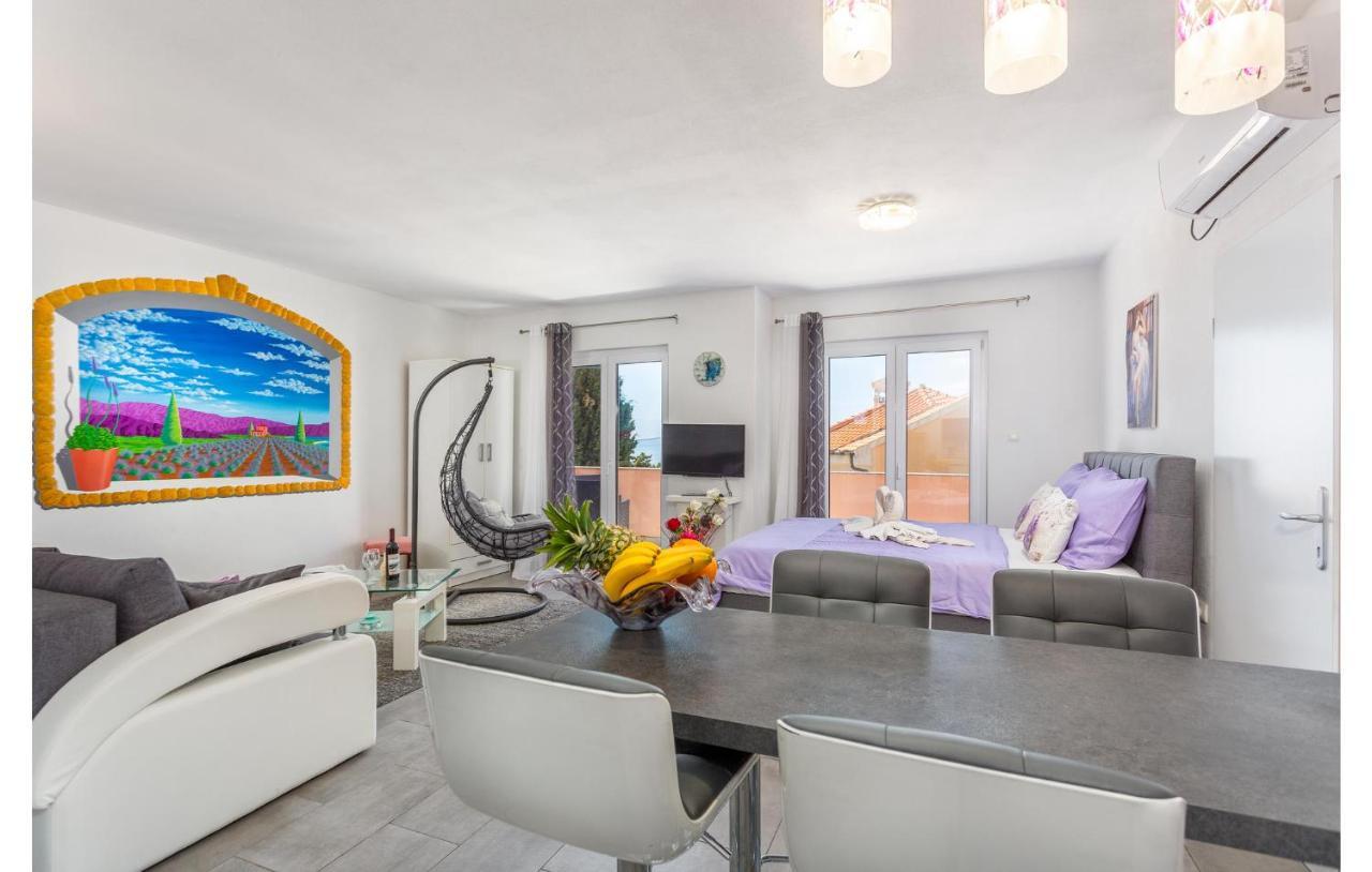 Beautiful Apartment In Stara Baska With Wifi 外观 照片